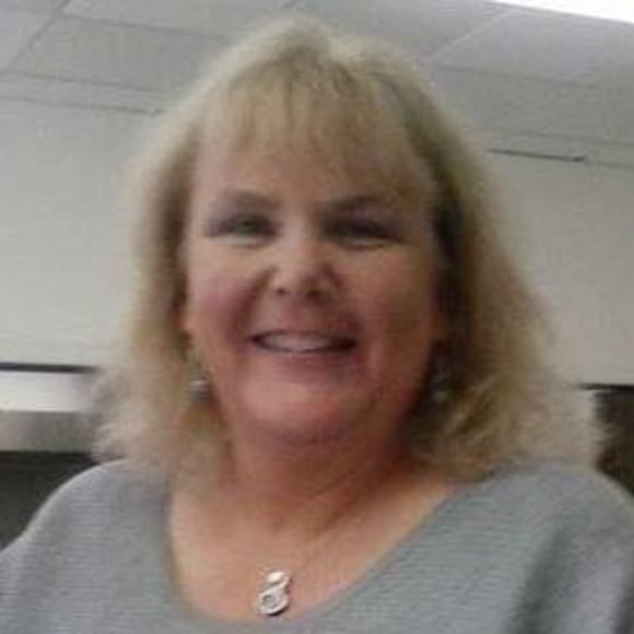 Meet your Posher, Amy - Picture 1 of 1